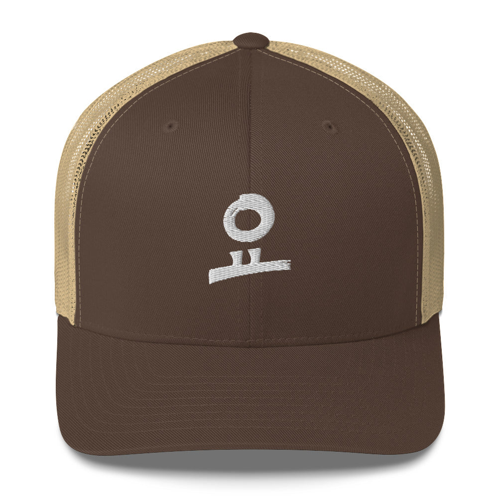 요 Trucker Cap