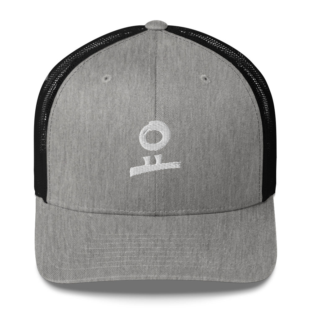 요 Trucker Cap